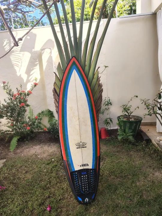 Prancha de surfe 5.1, muito bem conservado, 3 kilhas - Foto 2