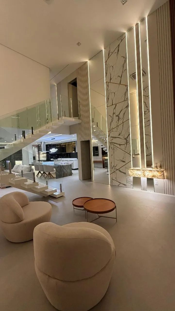 Casa com 4 suítes, escritório. DCE e home cinema, disponível pra locação, Alphaville