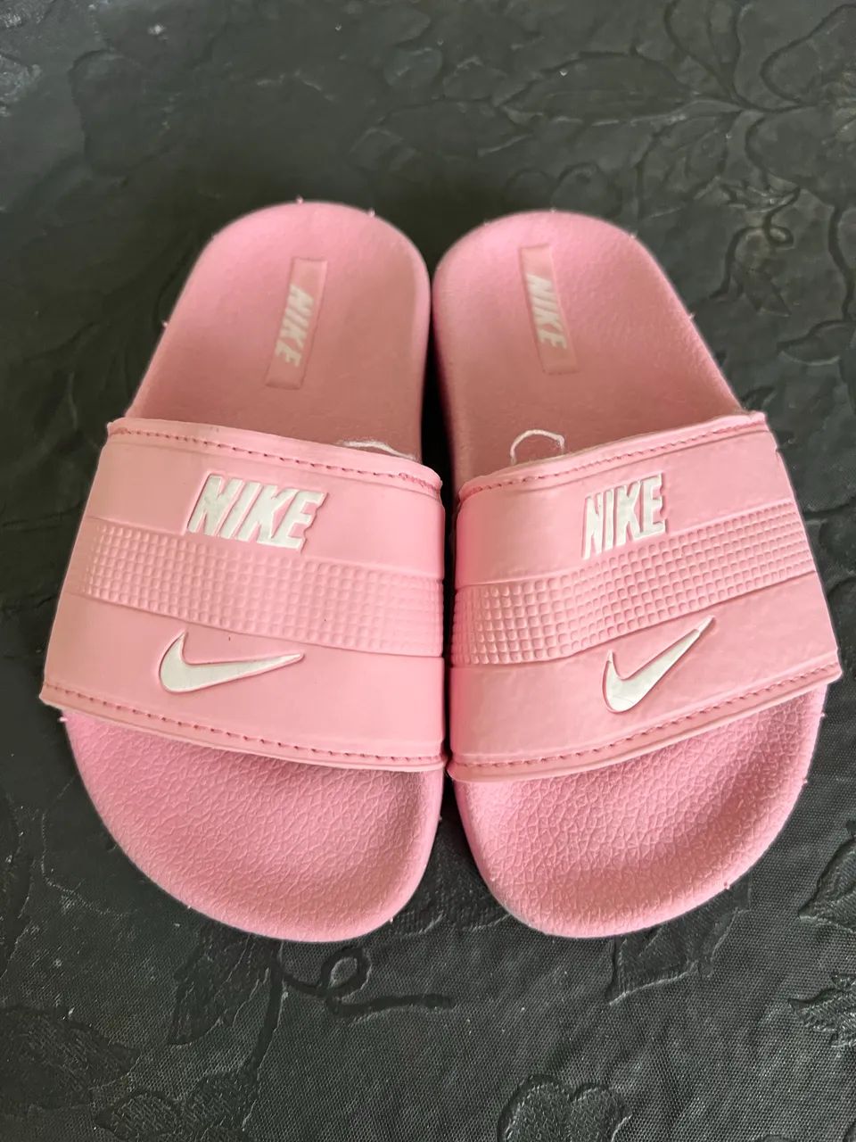 Chinelo infantil Nike 