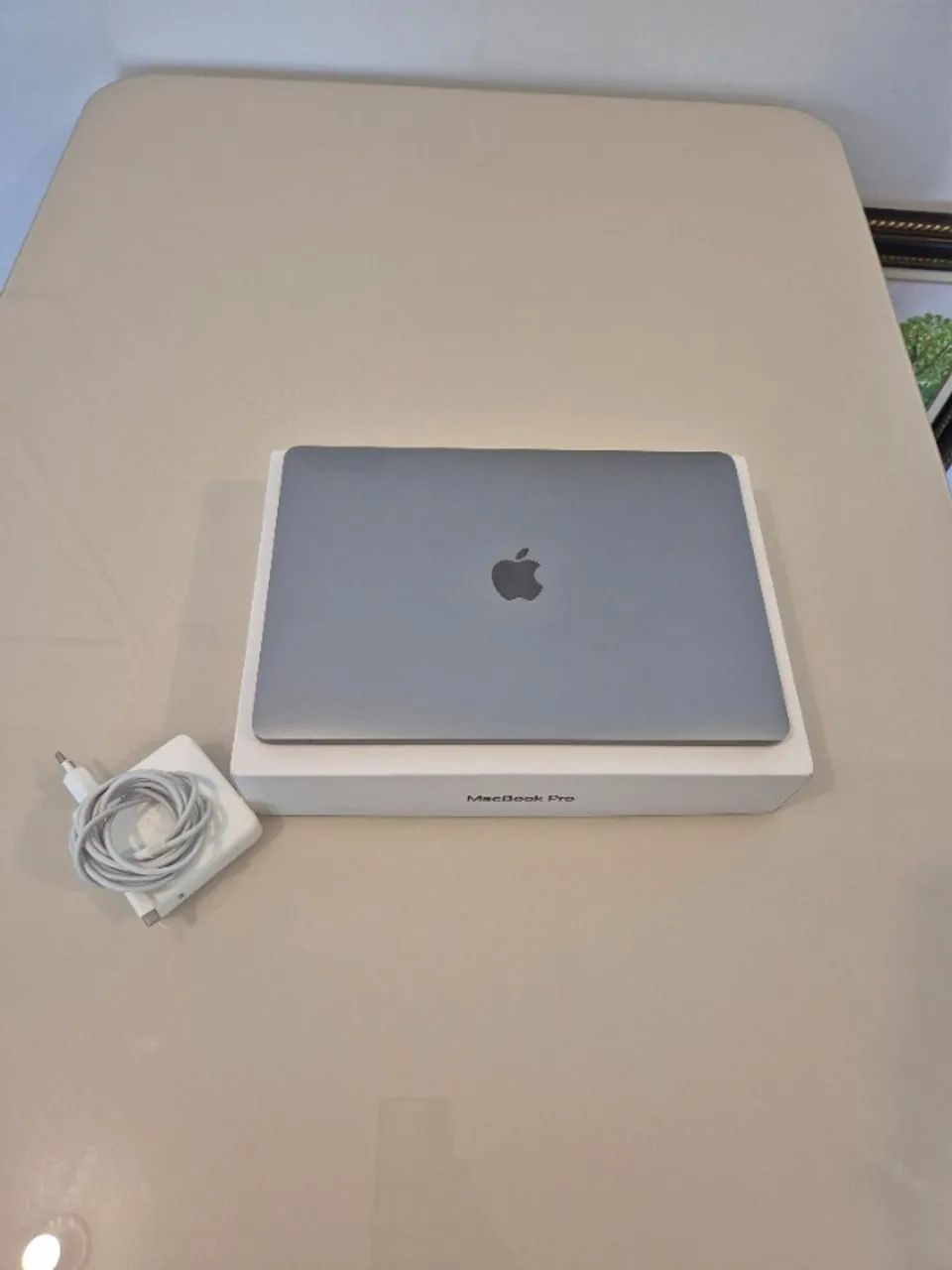 MacBook Pro 13,3 pol i7 Cinza Espacial Touch Bar modelo A1989 2019 16 GB + 1 TB SSD - Foto 3