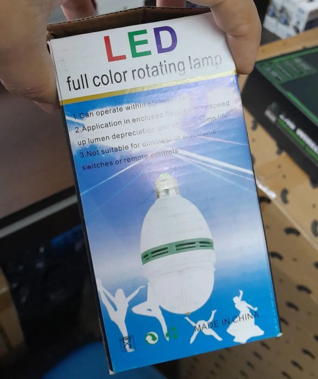 LAMPADA GIRATORIA COLORIDA COM ADAPTADOR 