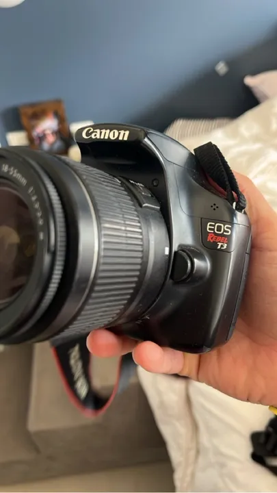 Canon Els Rebel T3 + Lente 75-300mm