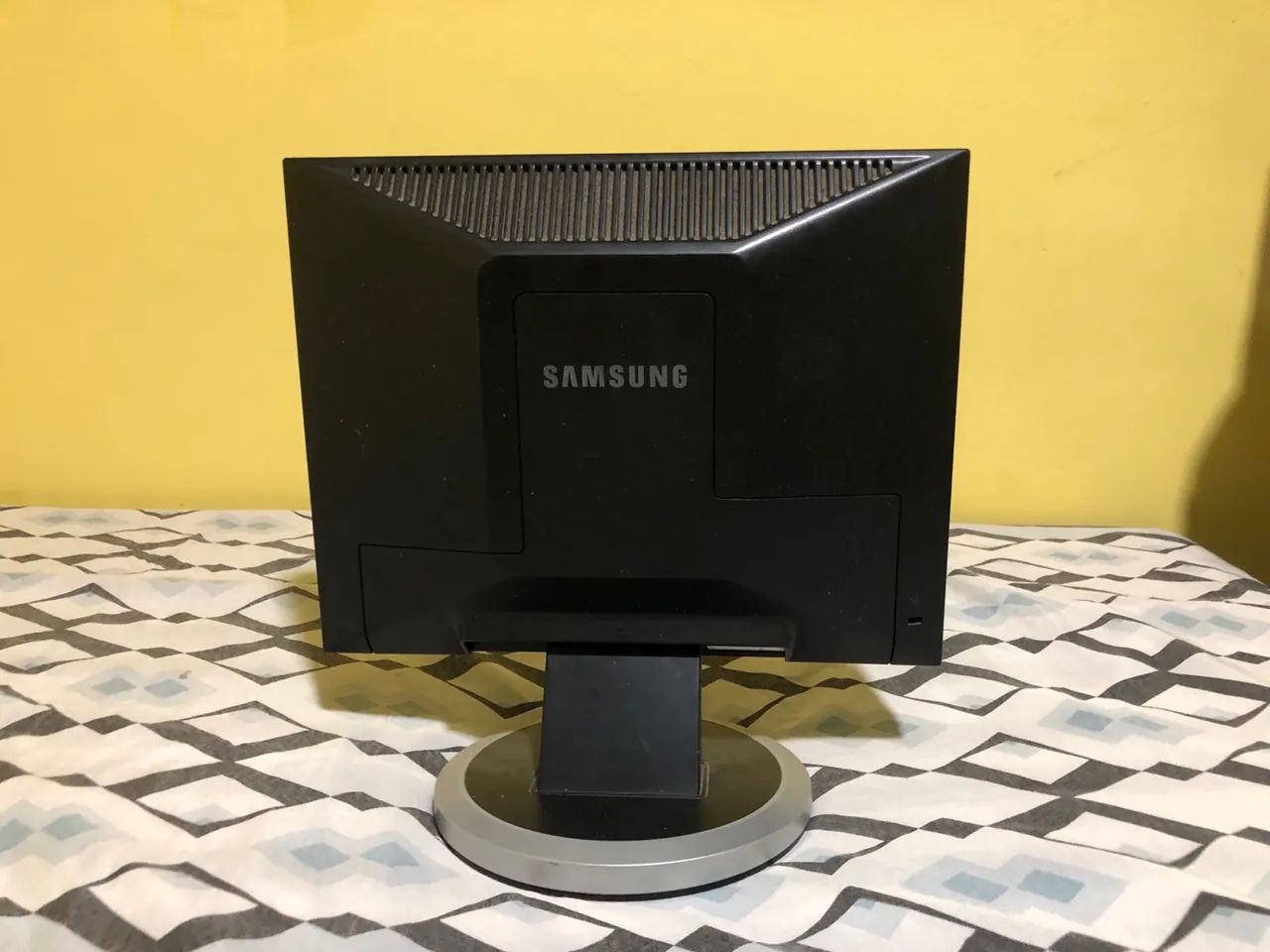 Monitor Samsung SyncMaster 540n 15'' - Foto 2
