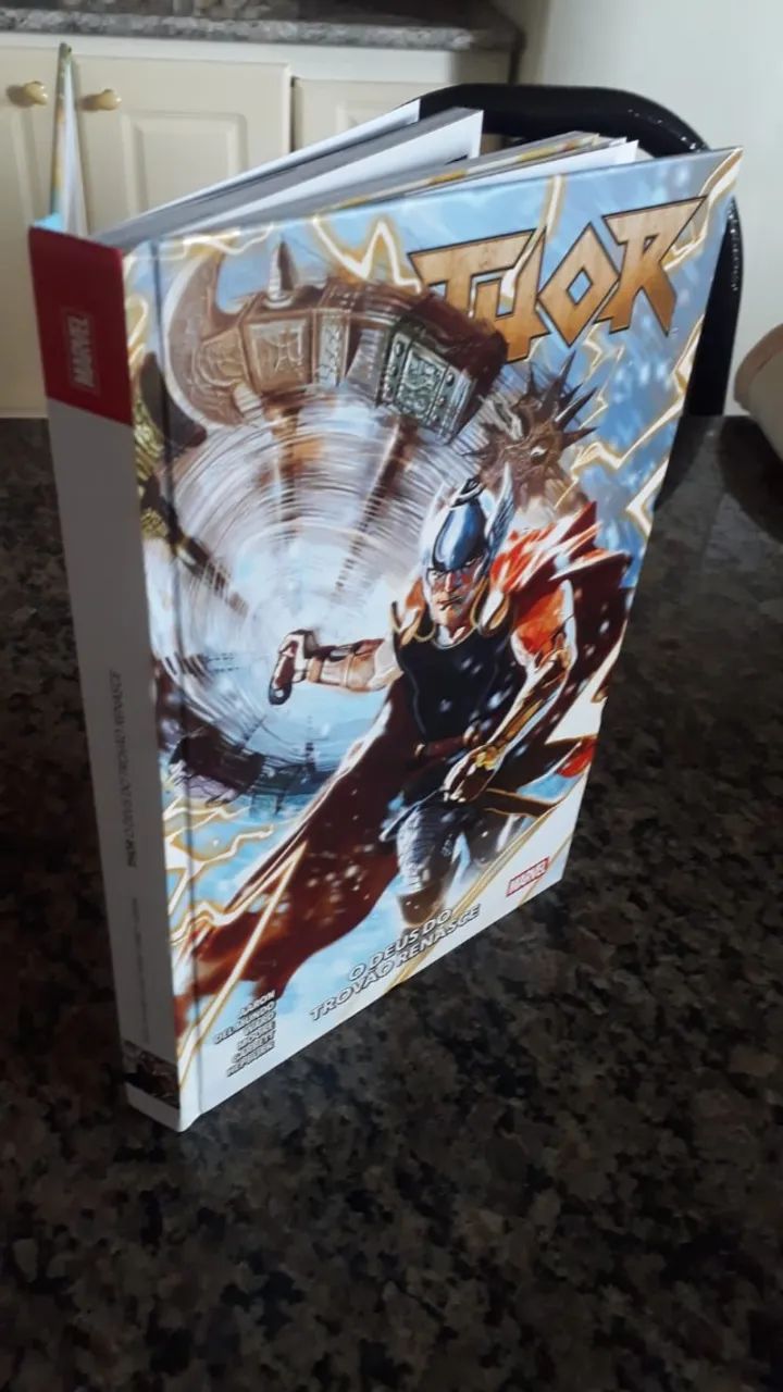 THOR - O Deus do Trovão Renasce - Marvel - Foto 3