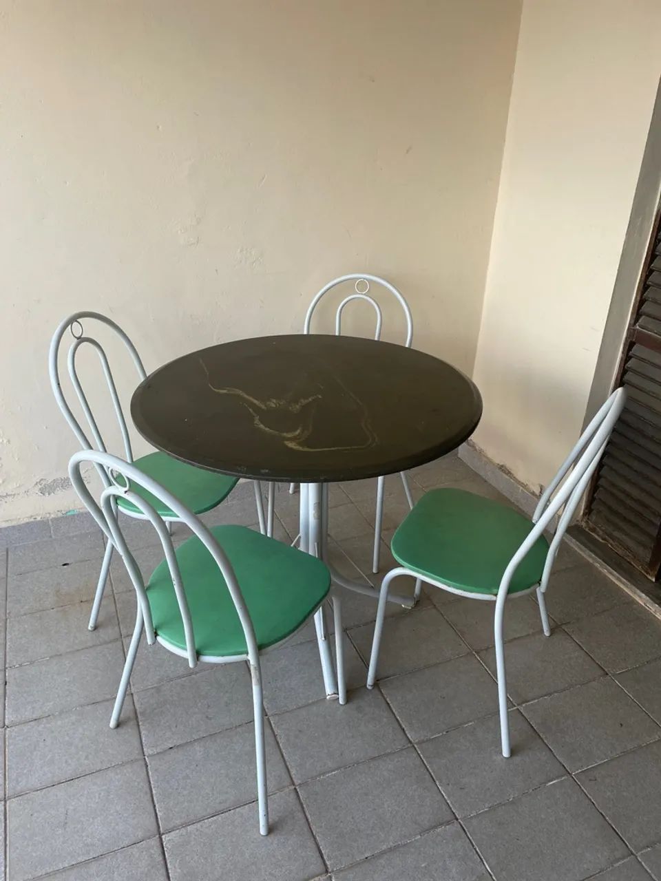 Mesa c 4 cadeiras - Foto 4