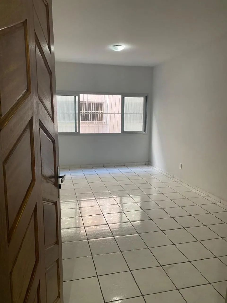 Alugo lindo e espaçoso apartamento em Jardim Camburi 