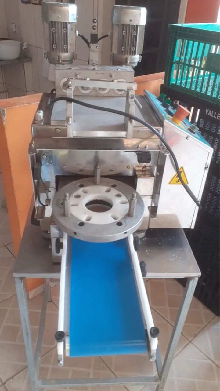 Máquina de salgados e doces bralyx - Foto 3