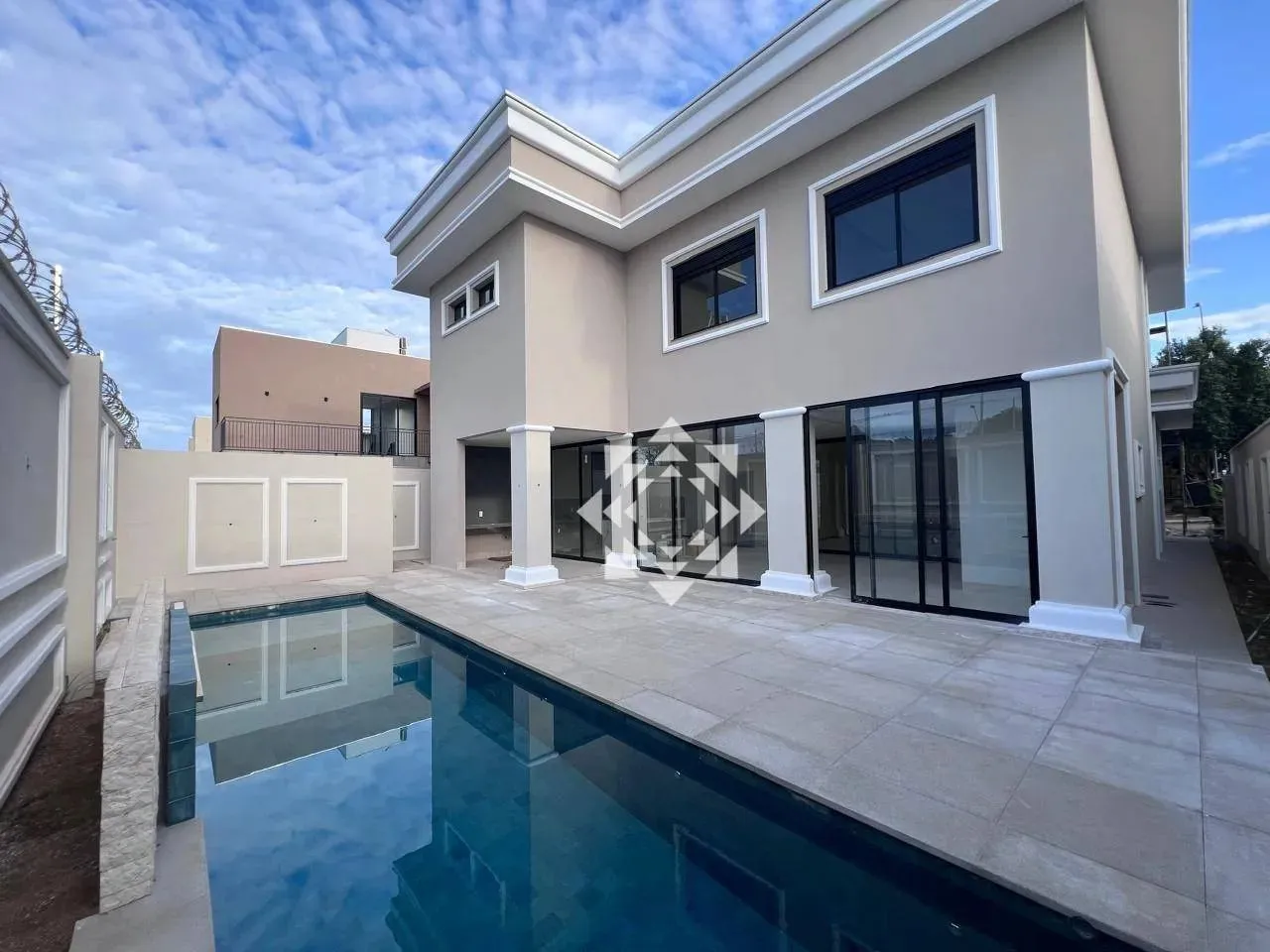 A sua casa no Condominio Privillege