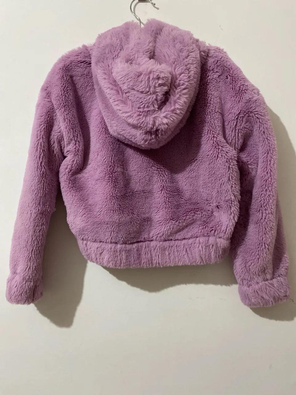 Casaco Pelúcia Lilás com Detalhes - Foto 5