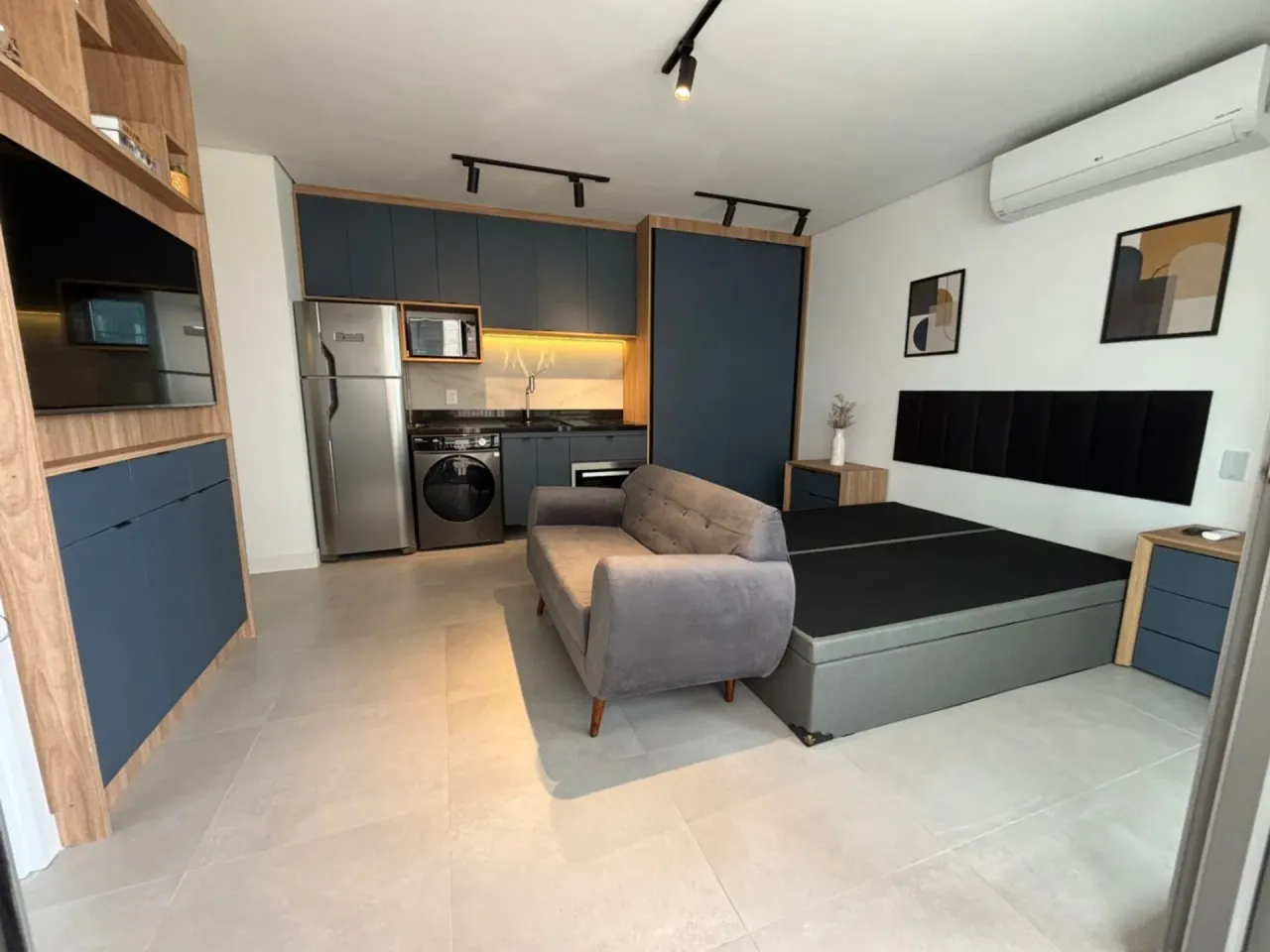 Studio para locação no Almagah 227 32 m², mobiliado, andar alto e vaga de garagem