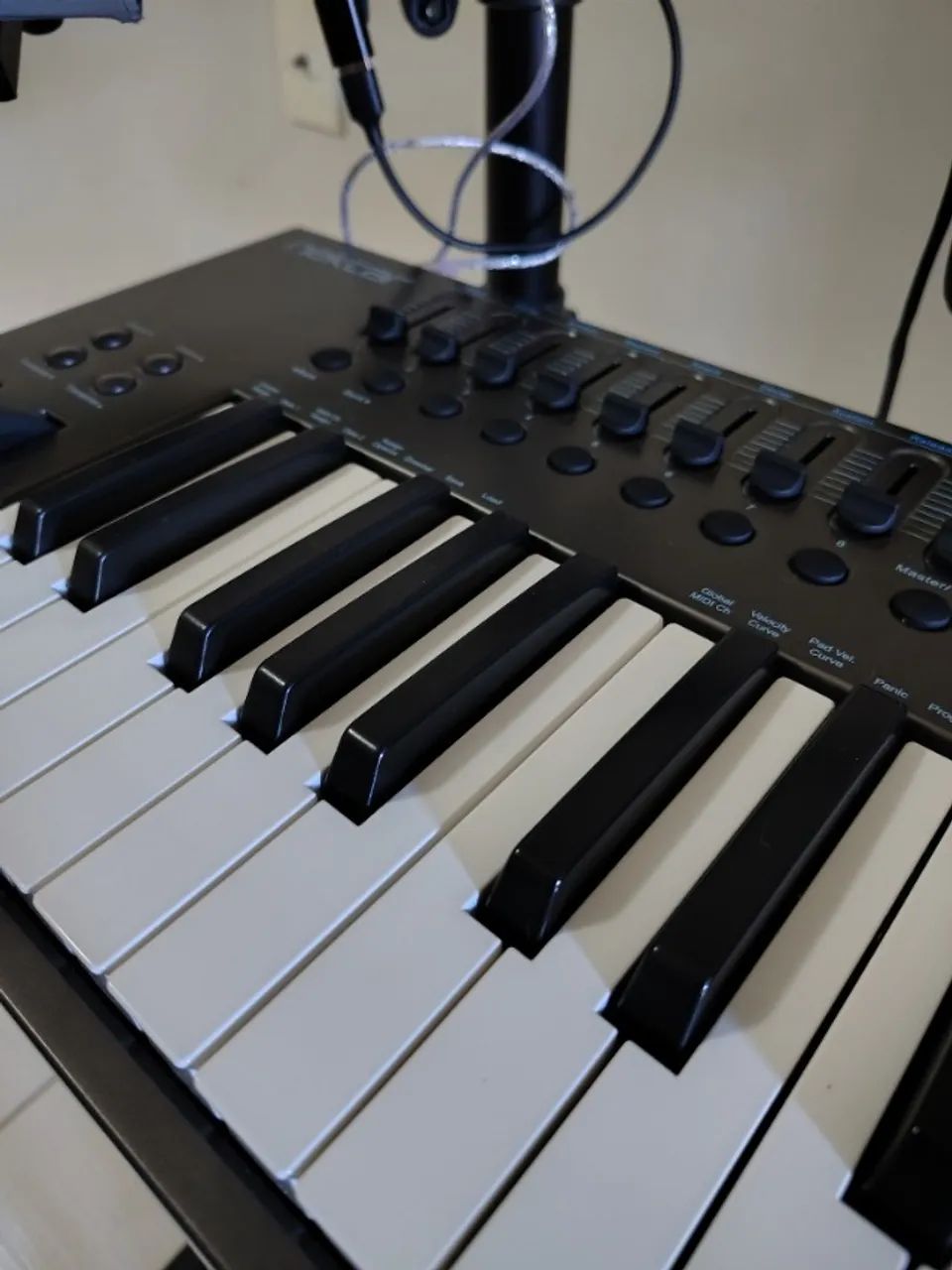 Controlador Midi USB Nektar Impact LX 49+ - Foto 5
