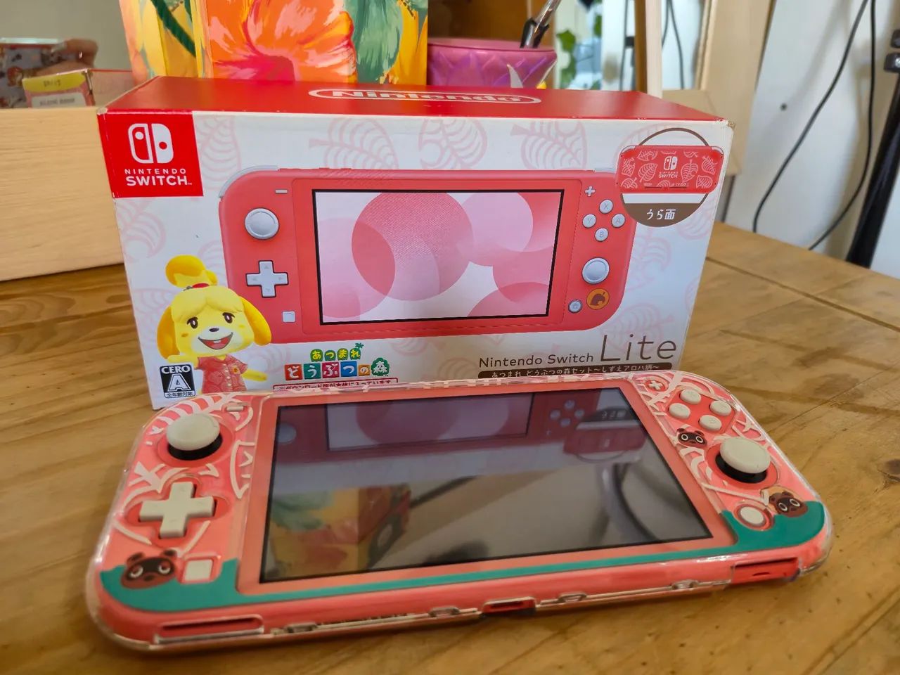 Nintendo Switch Lite Animal Crossing Rosa Versão Japonesa