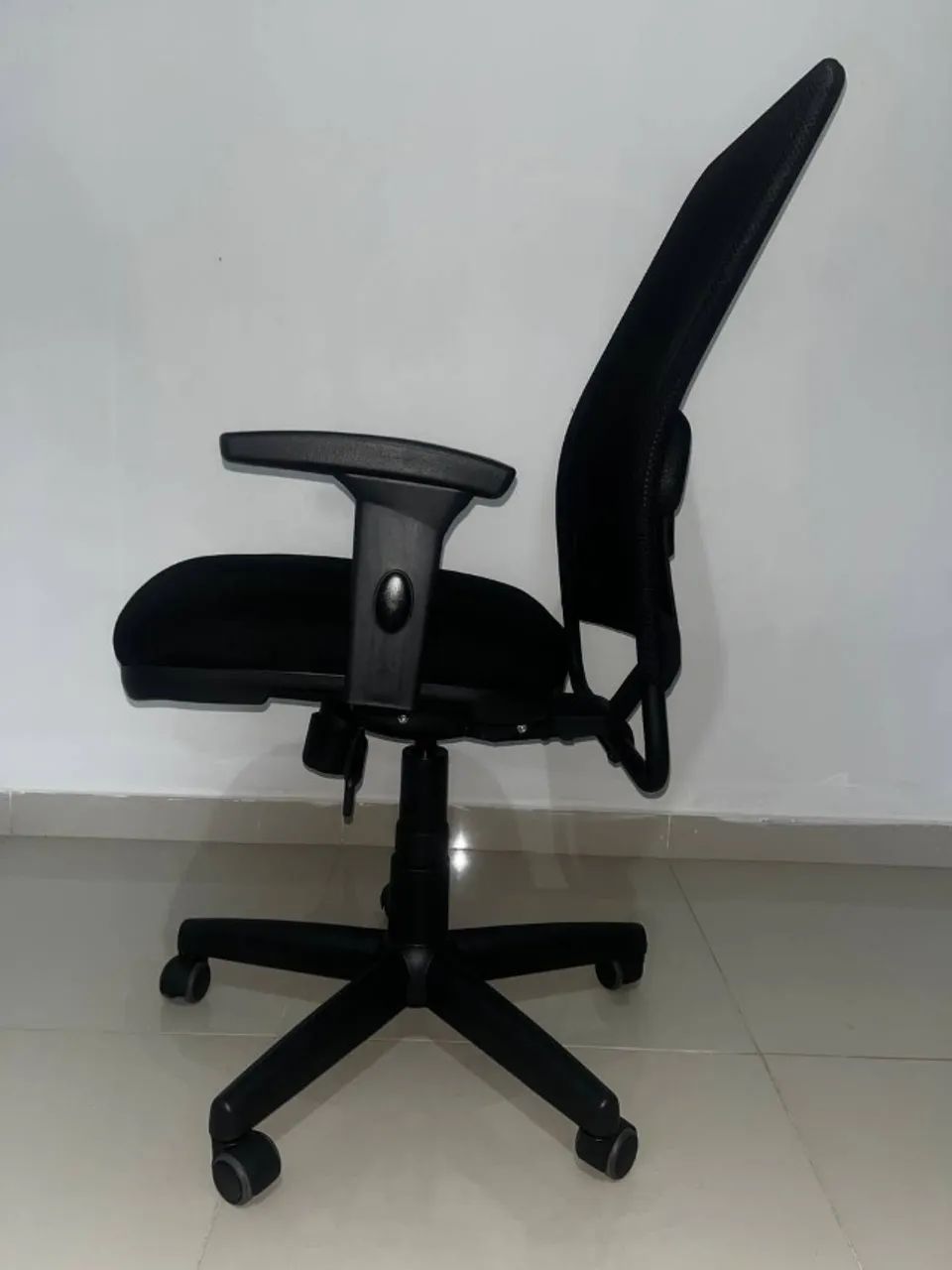 Cadeira Cavaletti Diretor Giratória 16002 - Syncron (Usada) - Foto 2