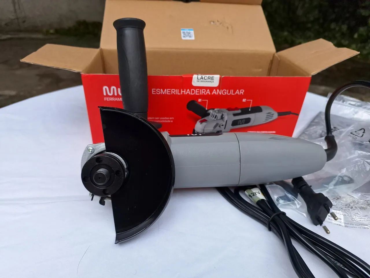 Esmerilhadeira angular Multi, 700w, 127v, 12.000rpm, 1 ano de garantia.  - Foto 4