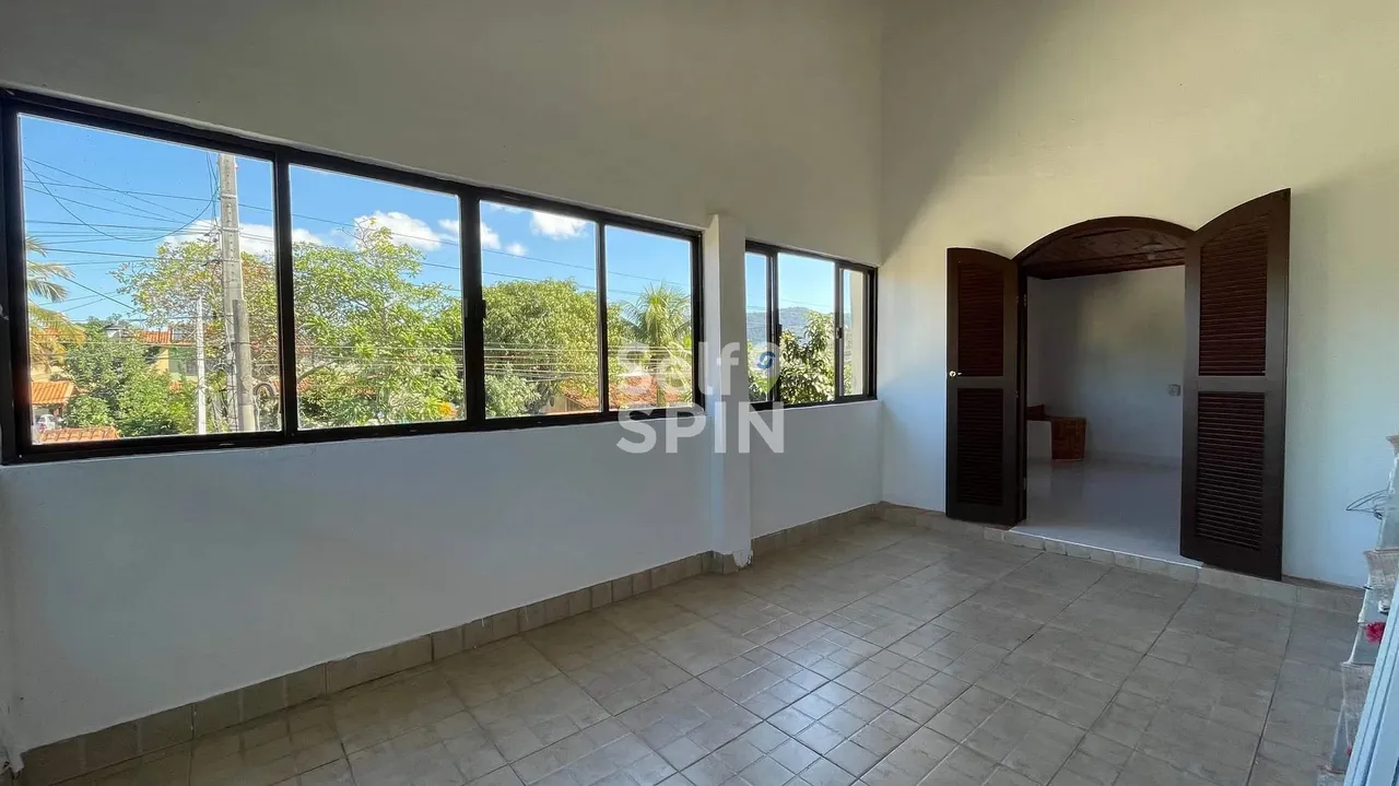 Casa para locação com 3 quartos - Itaipuaçu