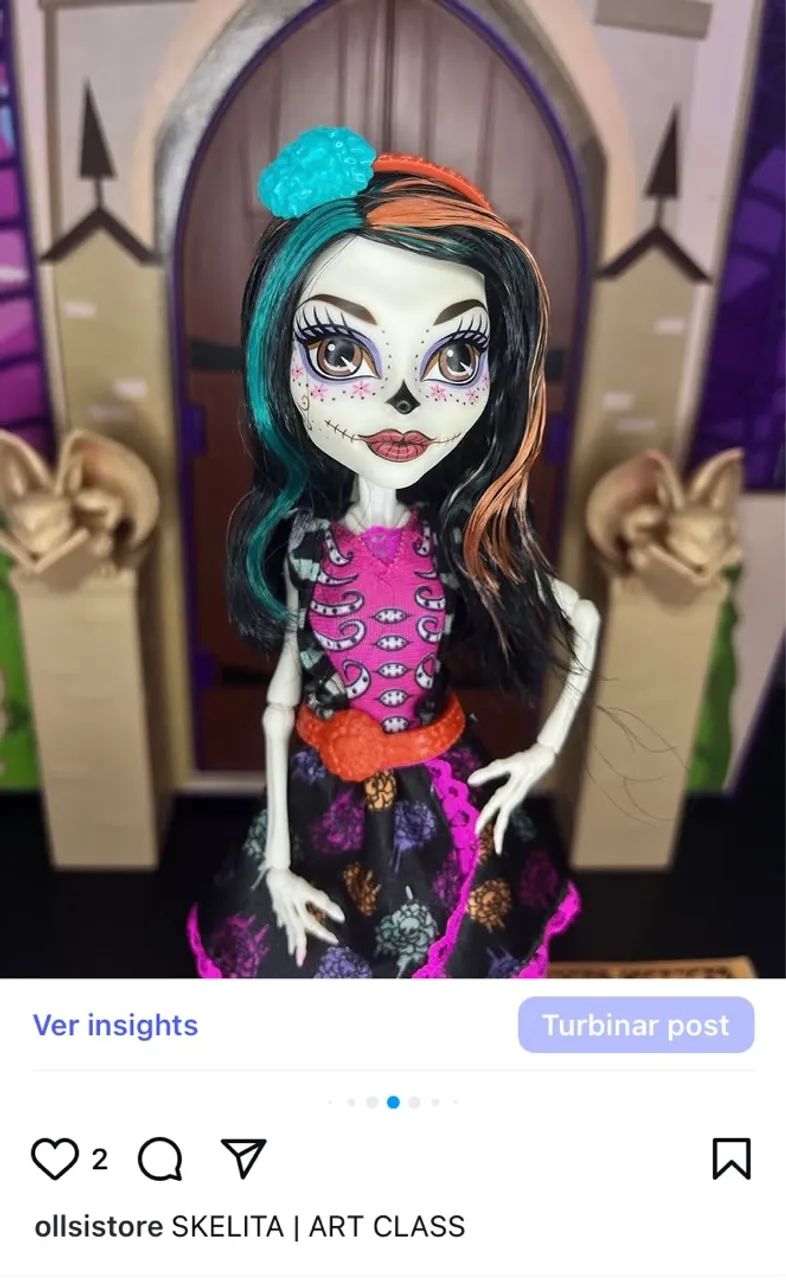 Boneca Monster High Skelita Calaveras Art Class - Foto 3