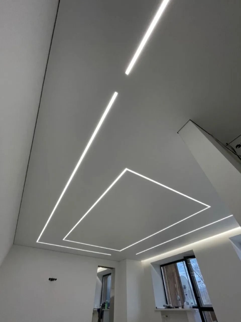 Perfil de LED Embutir e Sobrepor Teto Gesso Parede e Madeira - Foto 5