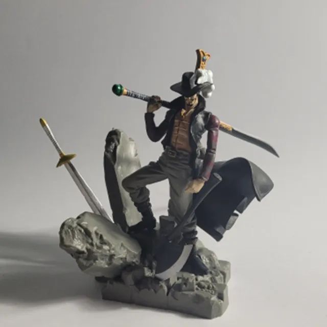 Action Figure Dracule Mihawk - One Piece - 17 cm - Colecionável Estátua - Foto 4