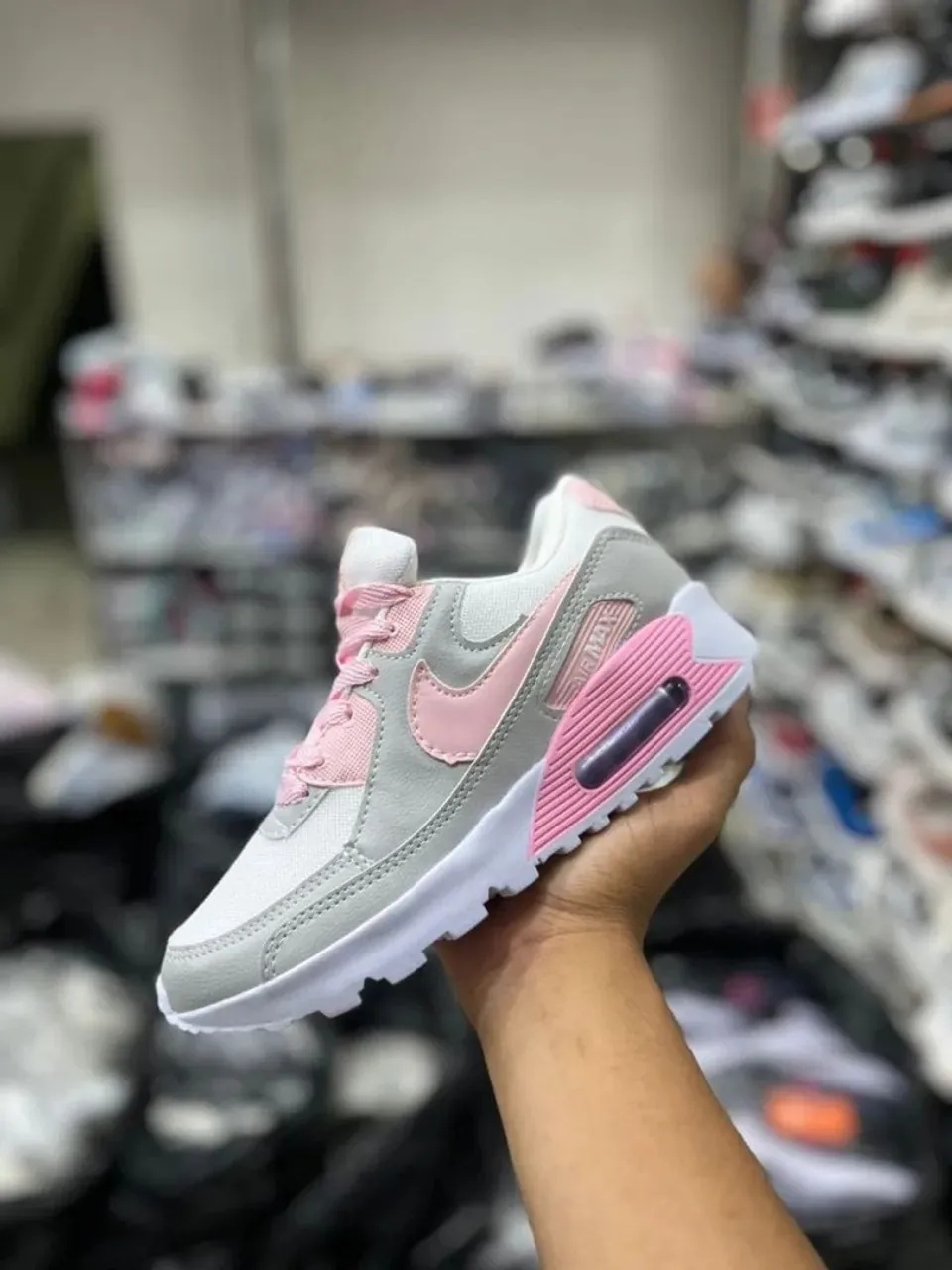 Tênis Nike Air Max 90 Rosa e Cinza