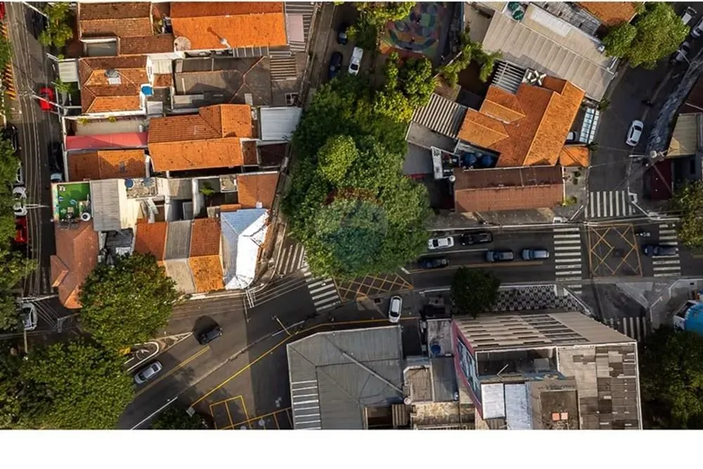 Sobrado para locação em Pinheiros na Zona Oeste de São Paulo com 2 dormitórios e com 186,3