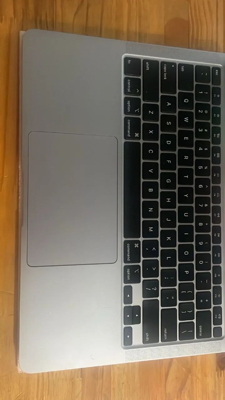 【美品】MacBook Air 2020 i5/8GB/512Gシルバー MacBook Air 2020 i5 8GB 512GB SSD Retina 13