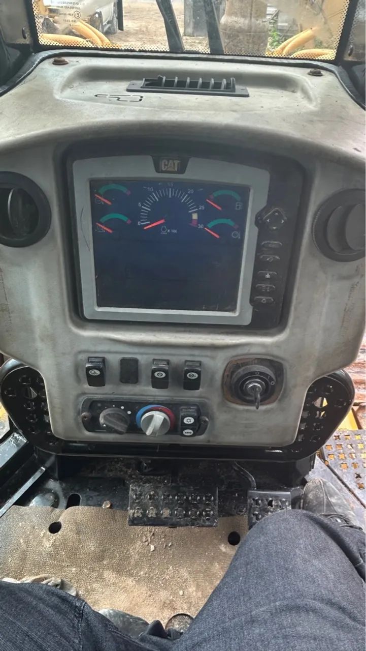 Trator de Esteiras cat D6n - Foto 5