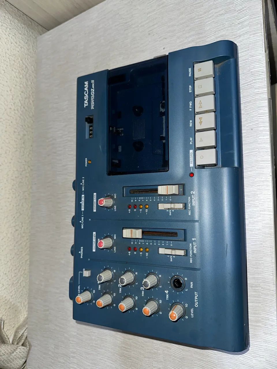 TASCAM MINISTUDIO PORTA02 本体 Porta02mkII | 4-Track MiniStudio | TASCAM | International Website