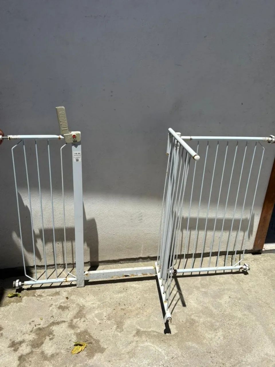 Portãozinho Portão de segurança branco  - Foto 4