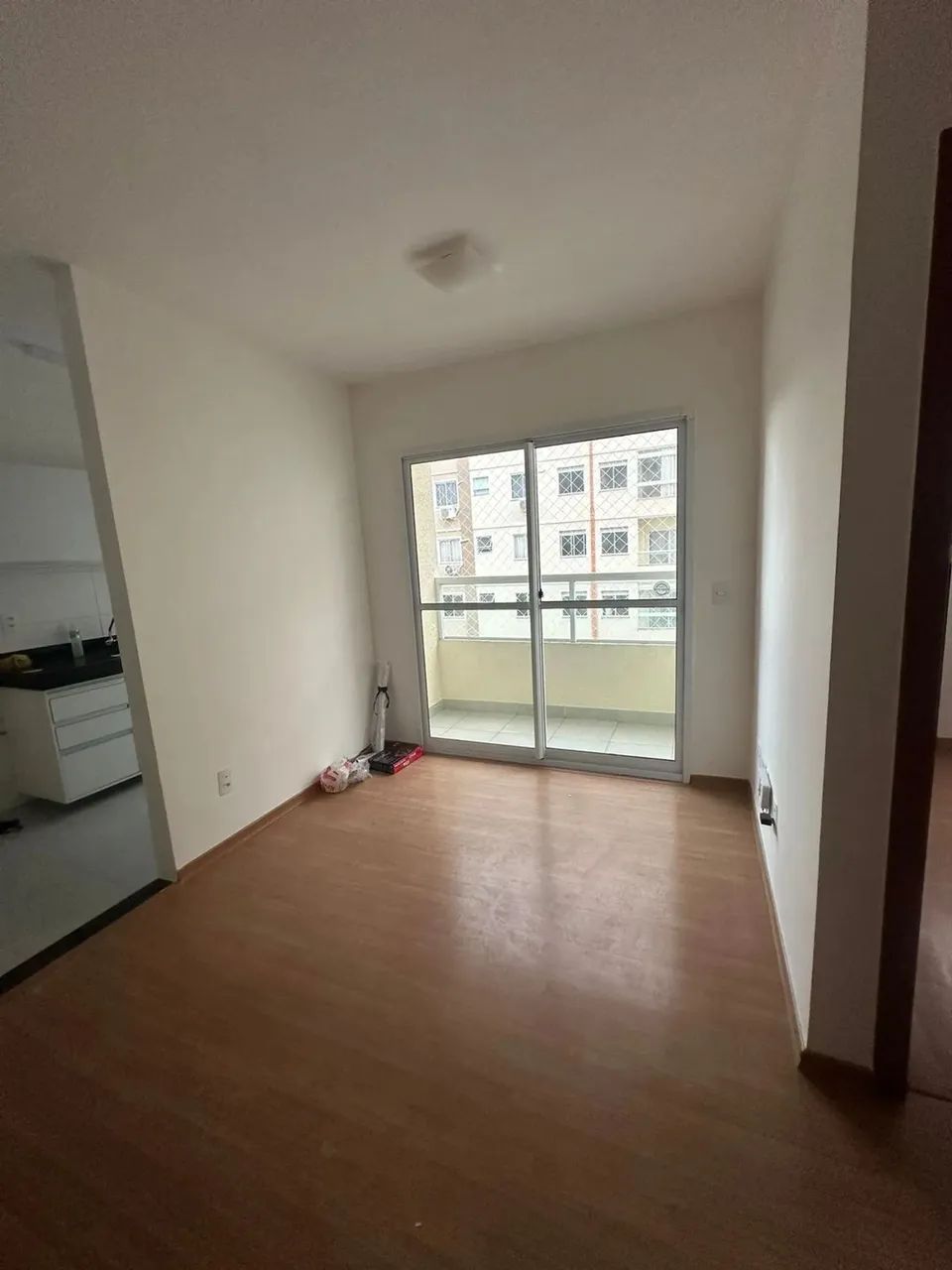 Apartamento com 2 Quartos em Buraquinho (Lauro de Freitas)