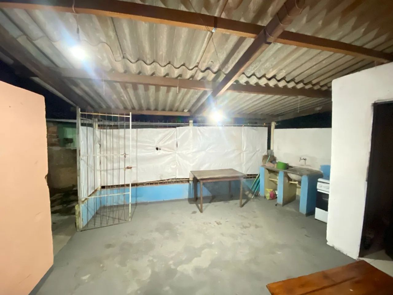 VENDE-SE BARRACÃO + SALÃO (GALPÃO) - Foto 4