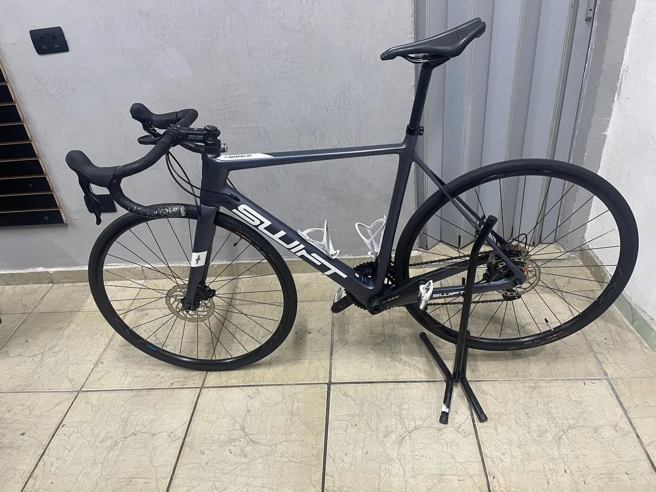 Bicicleta Swift Swift Ultravox 2021 Carbon Fiber Swift Carbon