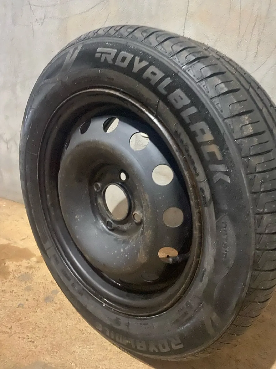 PNEU 185/60/14 (novo)