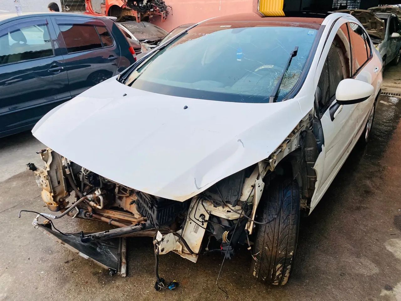 Sucata Peugeot 408 - Foto 3
