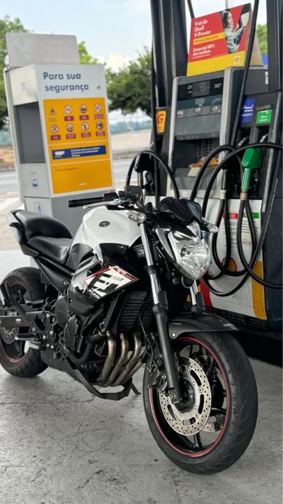 Moto Yamaha XJ6 Branca - toda original - Foto 3