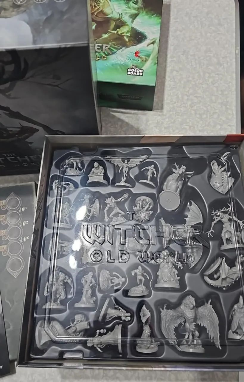 The Witcher Old World - Edição com miniaturas + Kickstarter - Foto 4