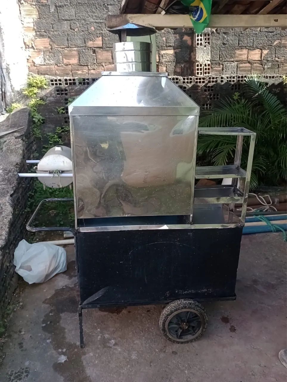 Carroça para espetinhos 