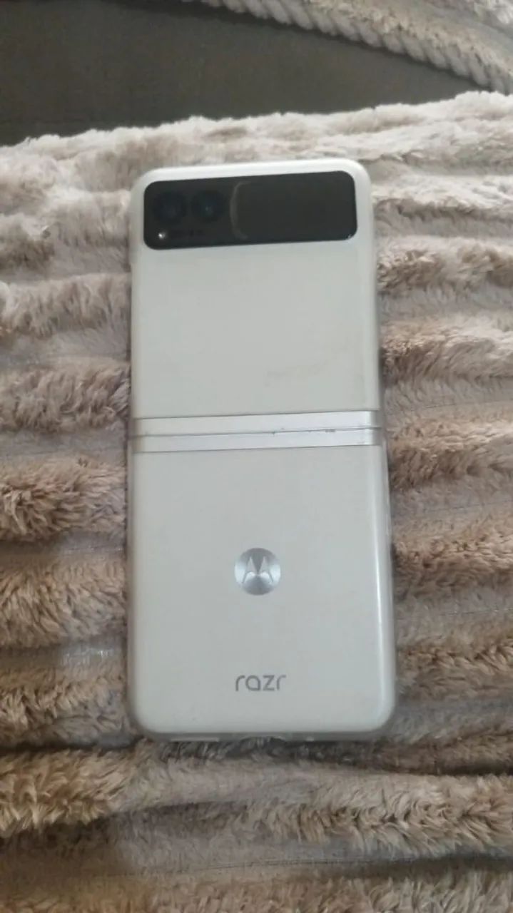 Moto razr 40 - Foto 2