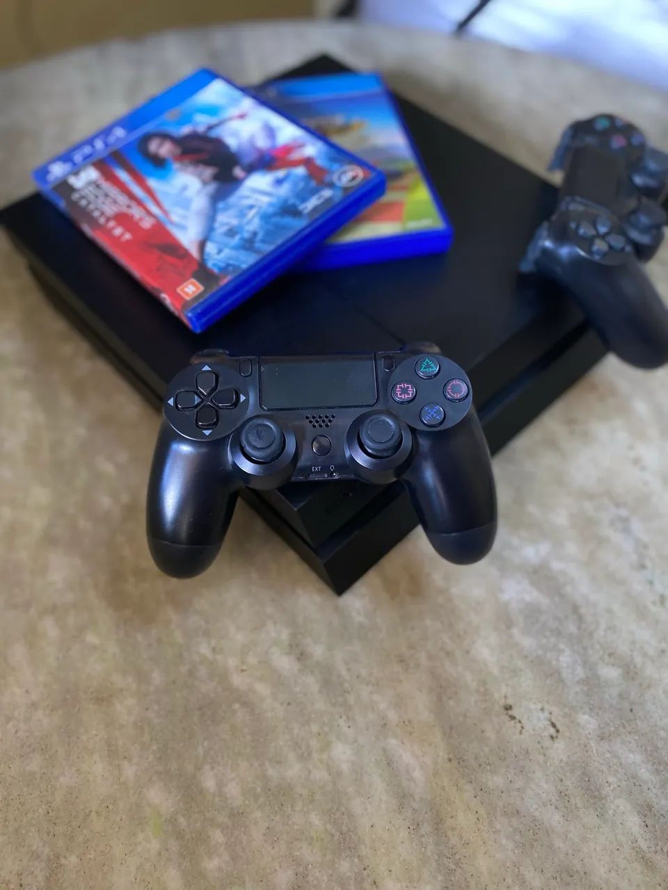 PlayStation 4 - EM PERFEITO ESTADO  - Foto 2