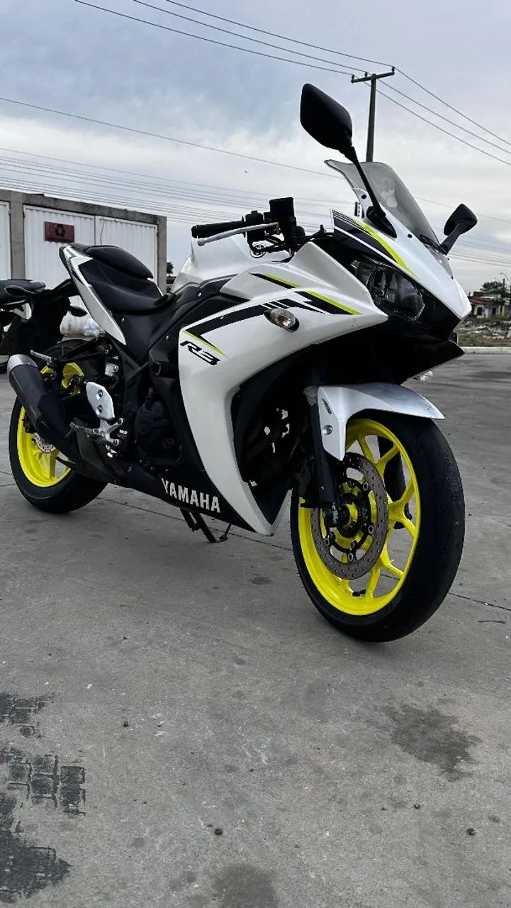Yamaha R3 