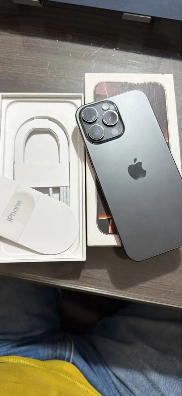 iPhone 16 pro Max 256 g