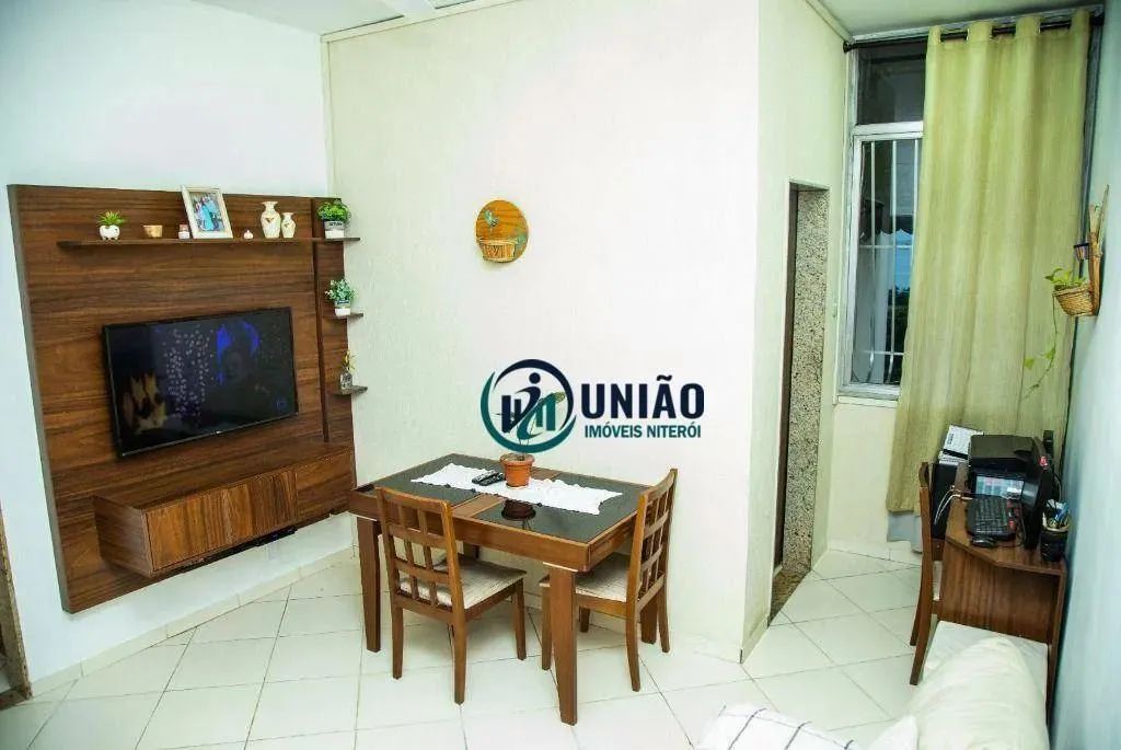 Lindo apartamento com 2 dormitórios, vista livre, excelente localização ! - Foto 3
