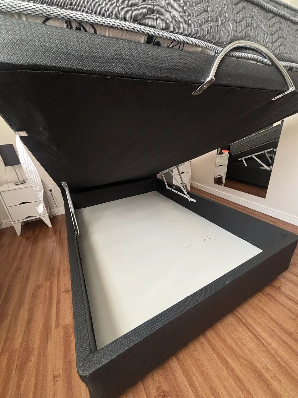 Cama box baú casal