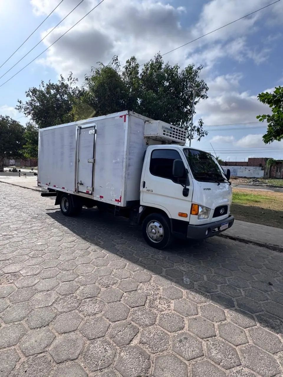 Caminhão baú refrigerado  - Foto 2
