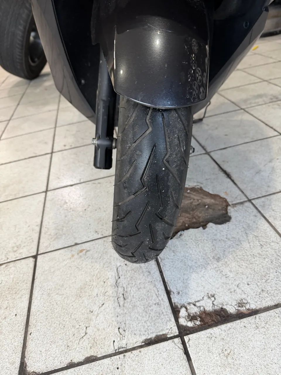 Pcx com 7 mil km  - Foto 2