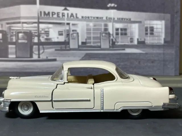 Miniatura Cadillac 1953 1/43 - Hobbies e coleções - Santa Rita I