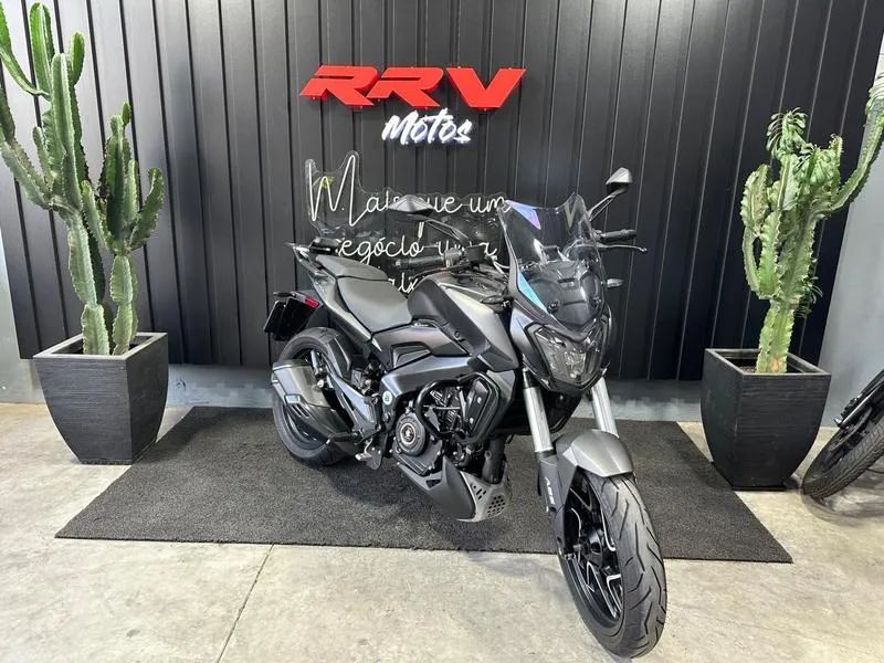 BAJAJ DOMINAR D400 2025 - Foto 2