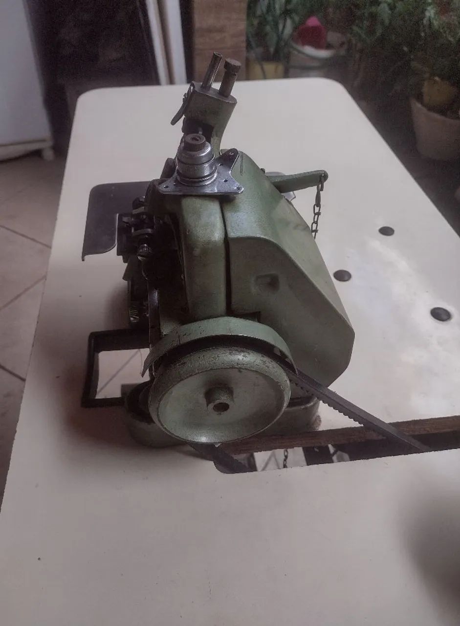 Máquina overloque semi industrial  - Foto 2