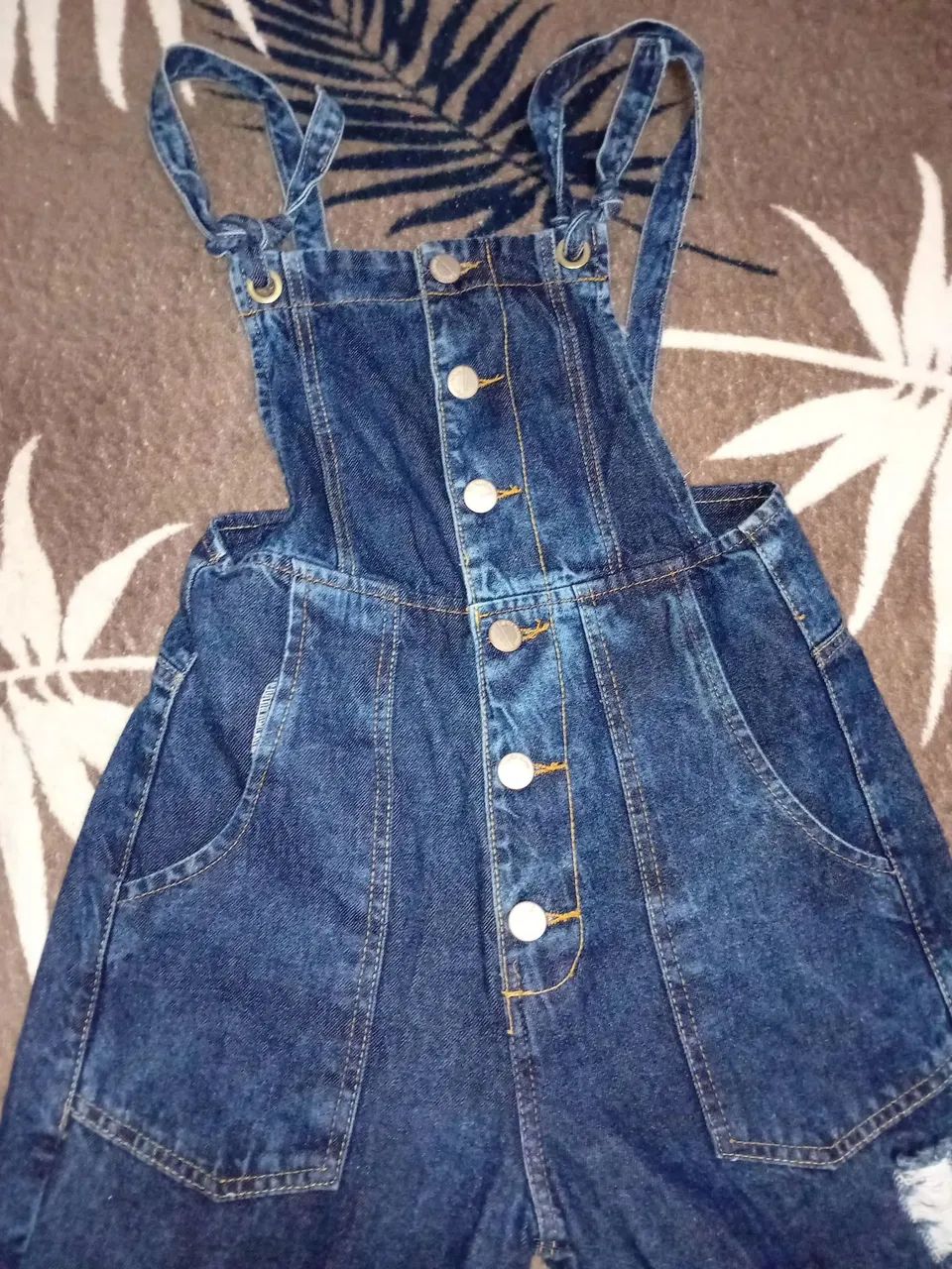 Jardineira jeans 