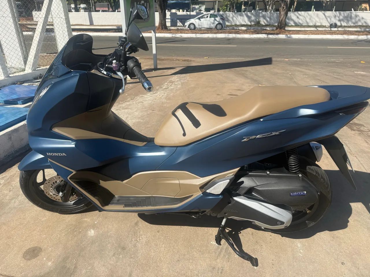 PCX 160 DLX  - Foto 4