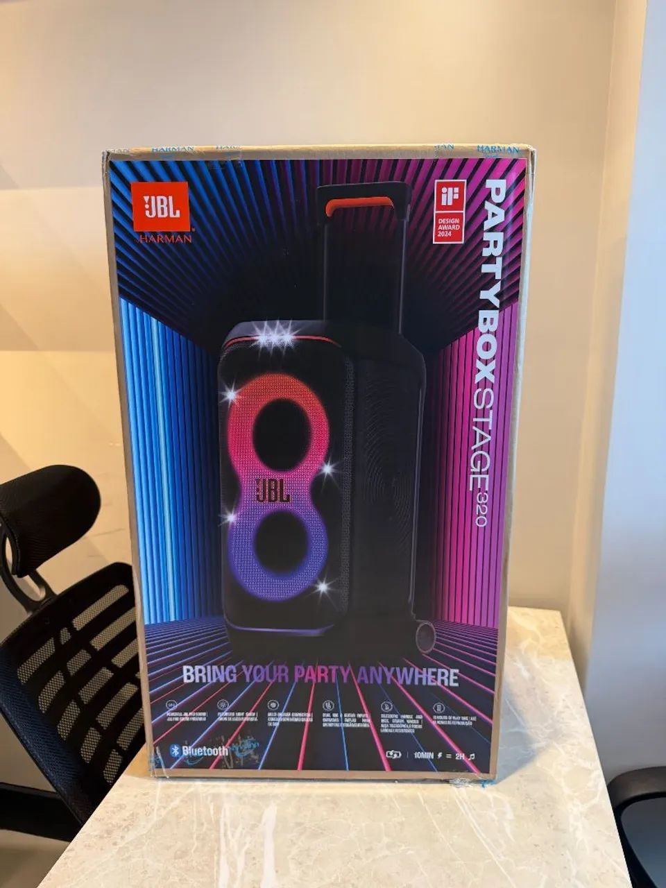 JBL parti box 320 lacrada?